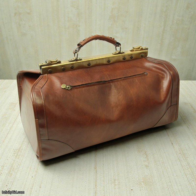 Old Angler Leather “Old America” Travel Bag (Medium) – Brown Made in Italy | SKU: 003293MA