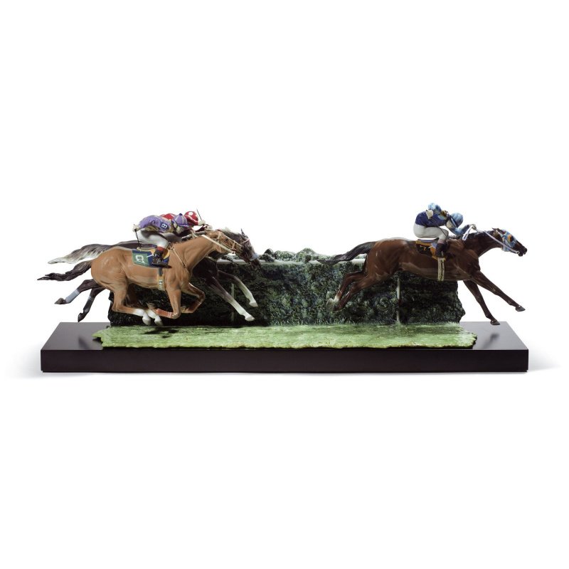 Lladro At The DerBy Horses Sculpture. Limited Edition SKU: 01001967