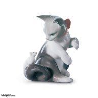 Lladro Cat and Mouse Figurine SKU: 01005236