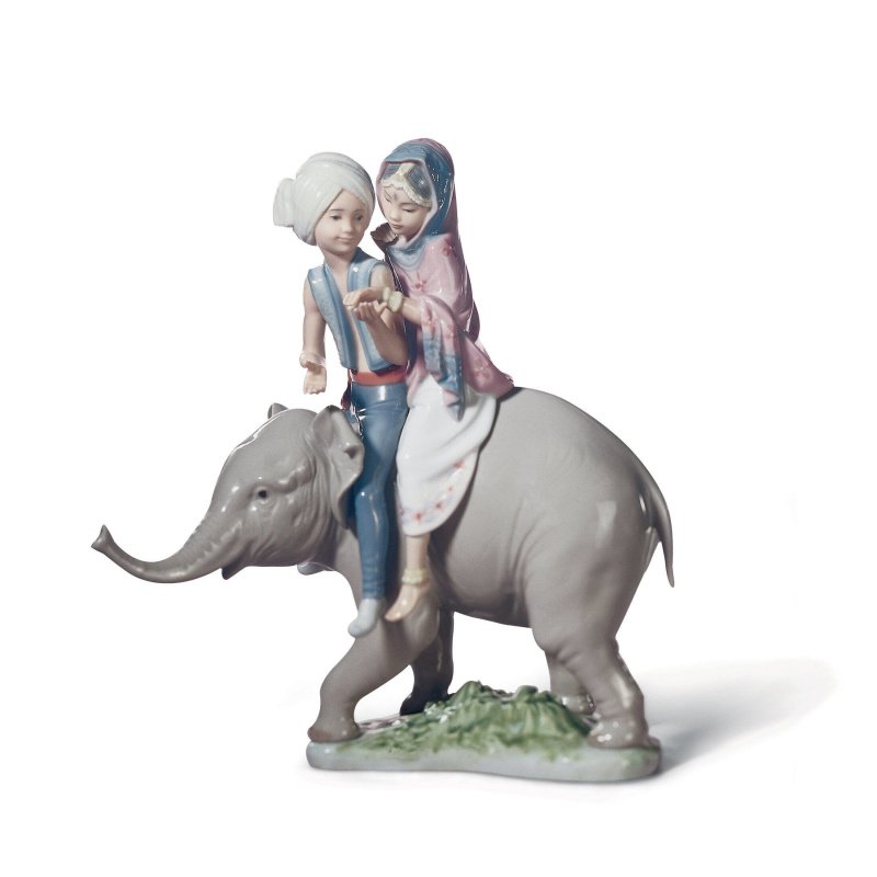 Lladro Hindu Children Figurine SKU: 01005352