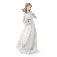 Lladro Treasures of The Earth Woman Figurine SKU: 01006921