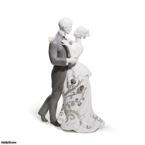 Lladro Lovers' Waltz Couple Figurine. Silver Lustre SKU: 01007193