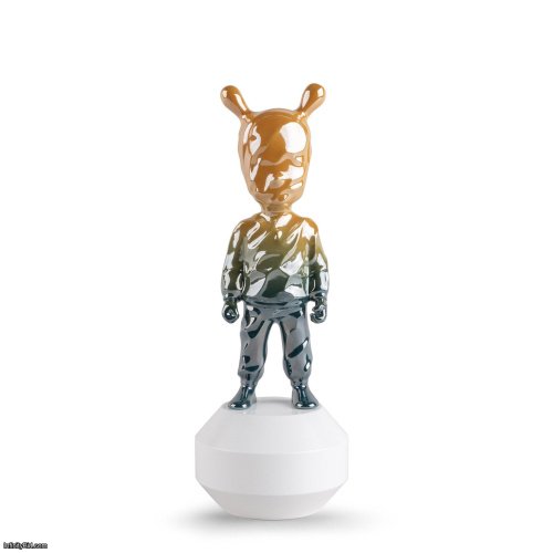 Lladro The Guest by Supakitch Sculpture. Small model. Numbered edition SKU: 01007756