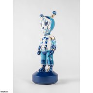 Lladro The Guest by Kzeng Jiang – Big Sculpture. Limited Edition SKU: 01007757