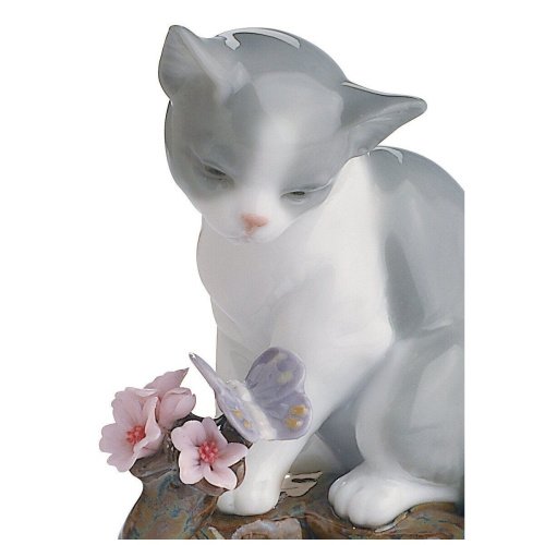 Lladro Blossoms for The Kitten Cat Figurine SKU: 01008382