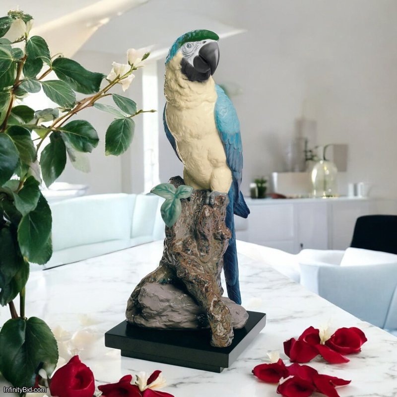 Lladró Macaw Bird Sculpture – Nearly Life-Sized Porcelain Masterpiece – Gloss Finish – 50 cm | Bold & Exotic Art