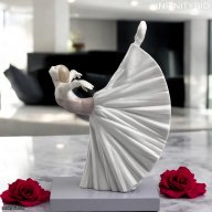 Lladro Giselle Arabesque Ballet Figurine – SKU 01008475