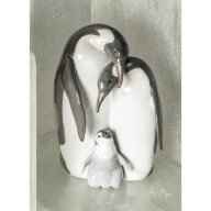 Lladro Penguin Family Figurine SKU: 01008696