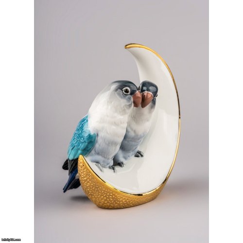 Lladro Fly Me to The Moon Birds Figurine. Golden Lustre SKU: 01008788