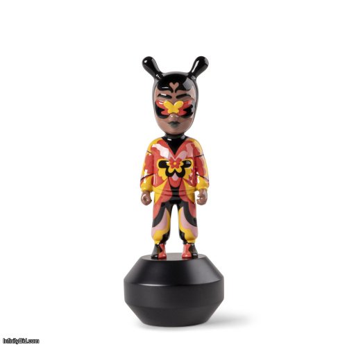 Lladro The Guest by Jade Purple Brown - Little Sculpture. Numbered Edition SKU: 01008810