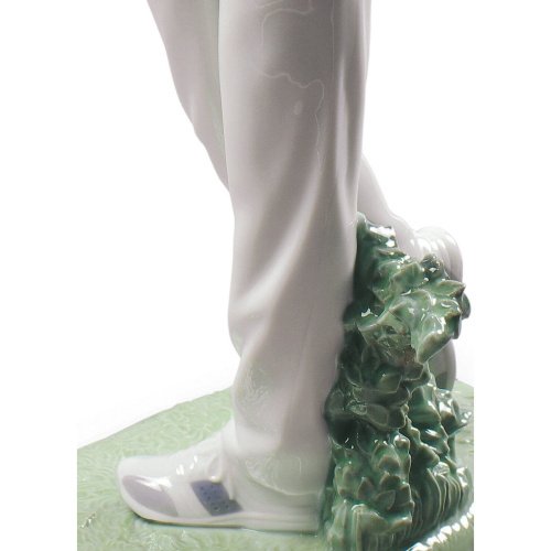 Lladro Golf Champion Man Figurine SKU: 01009228