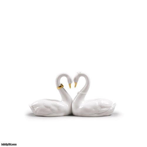 Lladro Endless Love. Golden Luster. Cake Topper SKU: 01009304