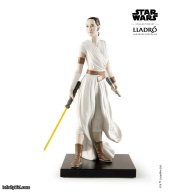 Lladro Rey™ Sculpture SKU: 01009414