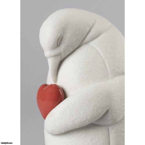 Lladro Colby-Protective Penguin Figurine SKU: 01009439