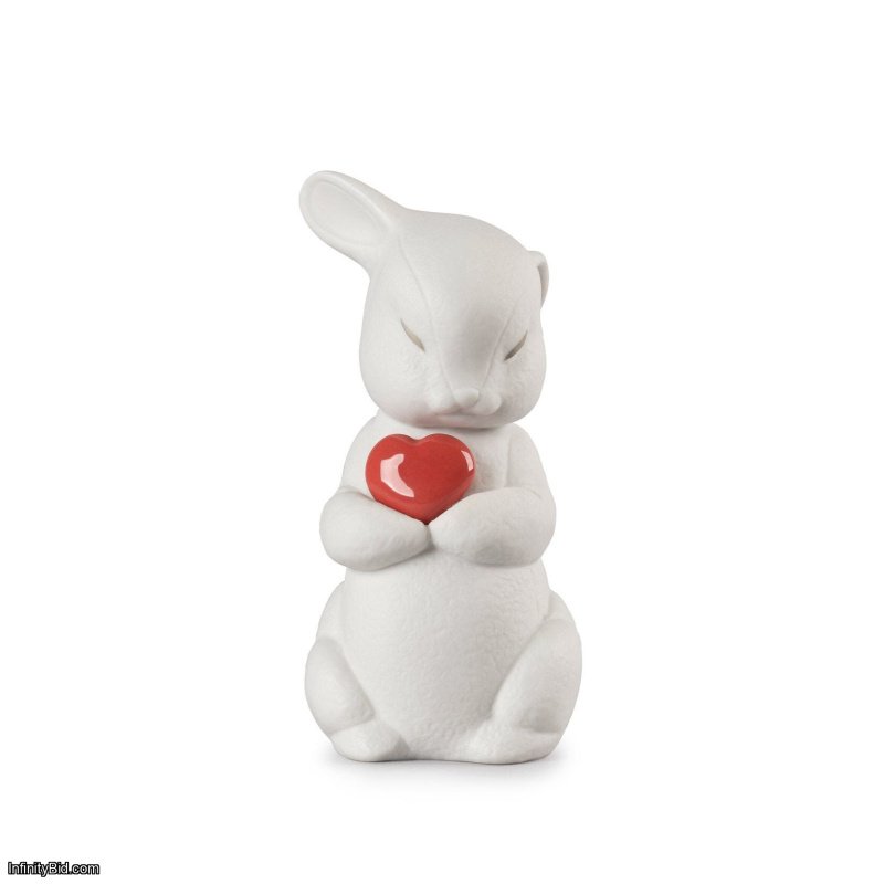 Lladro Puffy-Generous Rabbit Figurine SKU: 01009440