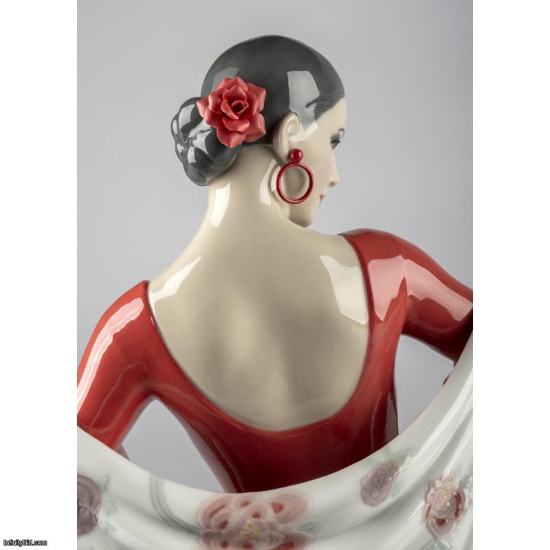 Lladro Flamenco Soul Woman Figurine SKU: 01009470