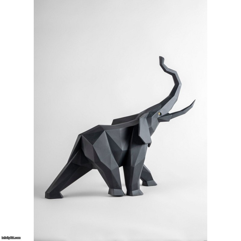 Lladro Elephant Sculpture. Black matte SKU: 01009559