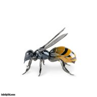 Lladro Bee Sculpture SKU: 01009592