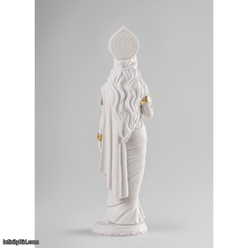 Lladro Sita Sculpture. Golden Luster SKU: 01009716