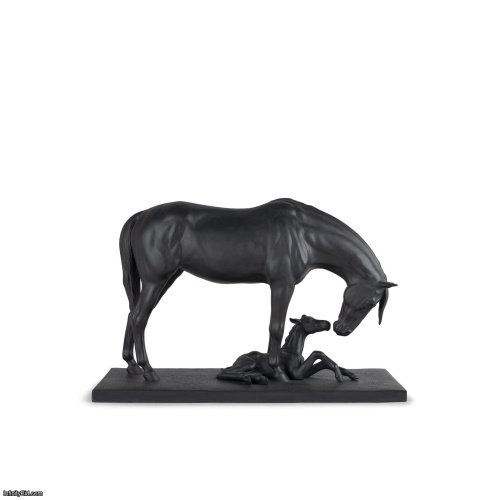 Lladro Mare and foal SKU: 01012560