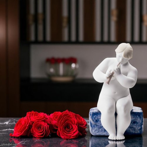 Lladro Retired “Sense of Hearing” Figurine 01018166 – BRAND NEW in Box