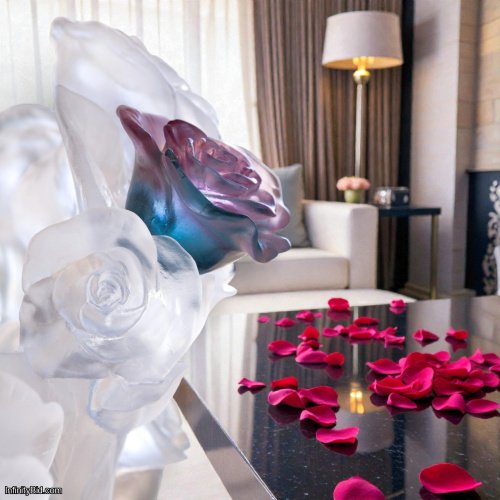 Daum Rose Passion – Magnum Vase Limited Edition of 50  SKU: 05106-8