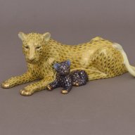 Herend Lioness and Cub Porcelain Figurine – Hand-Painted, Made in Hungary SKU: 05371-0-00 VHQ-20