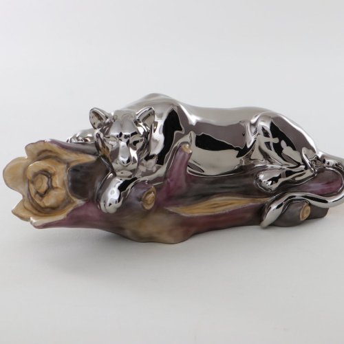Herend Lioness in Tree Porcelain Figurine – Hand-Painted, Made in Hungary SKU: 05574-0-00 PLATI