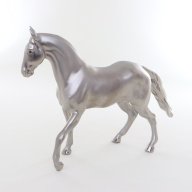 Herend Horse Porcelain Figurine – Hand-Painted, Made in Hungary SKU: 16239-0-00 PLATI-M