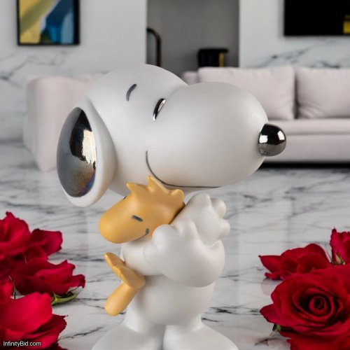 Lladro Snoopy™ Figurine SKU: 01009490