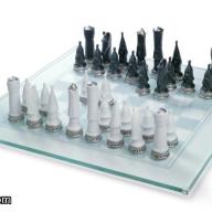 Lladro Chess Set. Silver Lustre 01007138