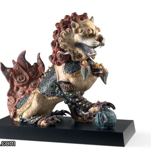 Lladró Guardian Lion Sculpture – Red | Limited Edition High Porcelain Masterpiece SKU: 01001993