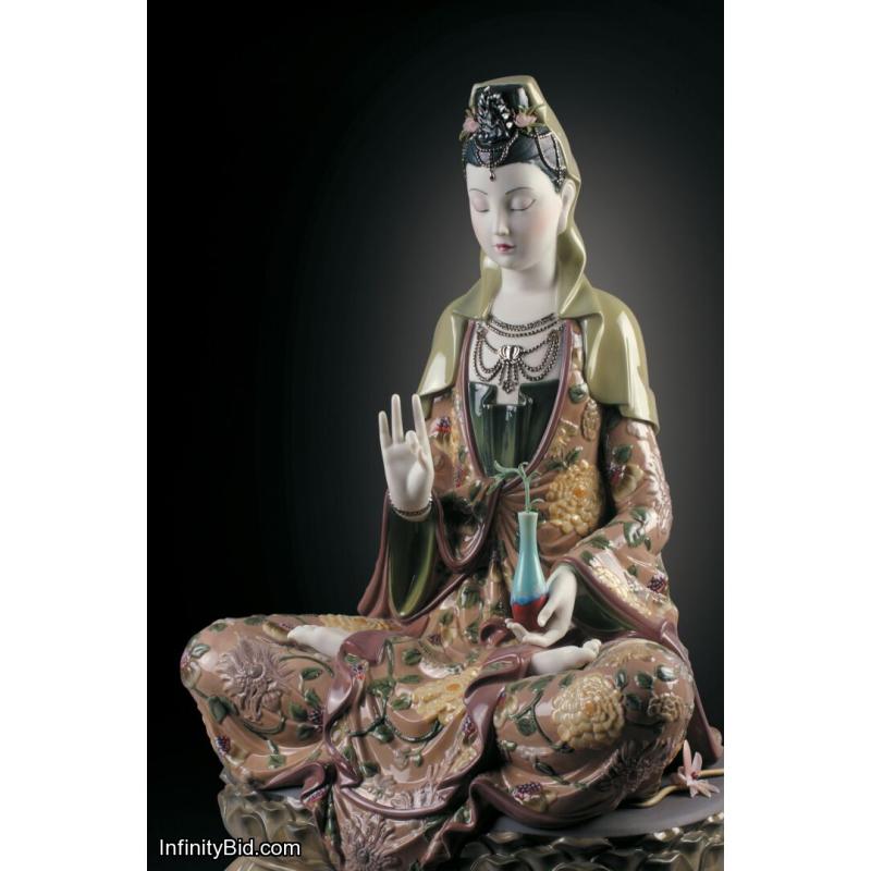 Lladro Kwan Yin Sculpture. Limited Edition 01001977