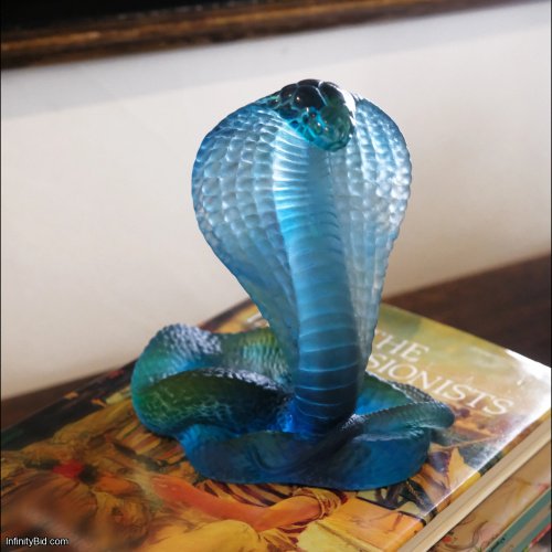 Daum Blue Naja Snake – Limited Edition Crystal Sculpture SKU: 05773-1