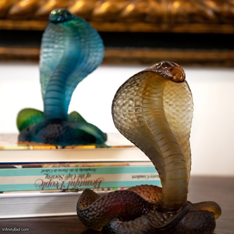 Daum Blue Naja Snake – Limited Edition Crystal Sculpture SKU: 05773-1