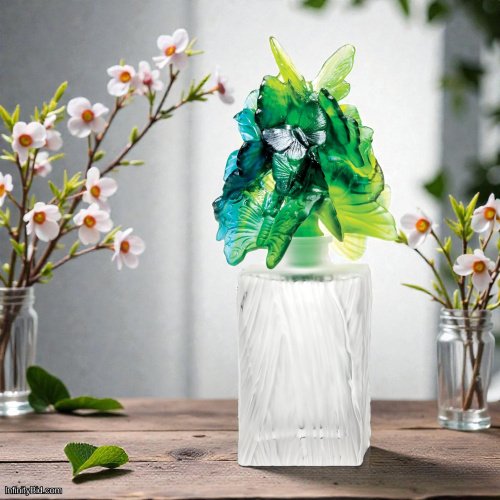 Daum – L’Envol des Papillons Prestige Perfume Bottle SKU: 05518-1