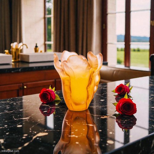 Daum Tulipe Mini Vase – Amber SKU: 05158/C