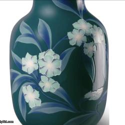 Bell Flower Vase Green Lladro 01008724