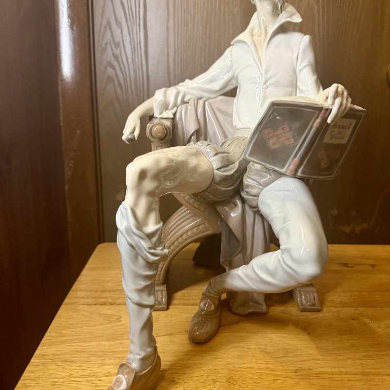 LLadro Porcelain Seated Don Quixote  “Man Of La Mancha”