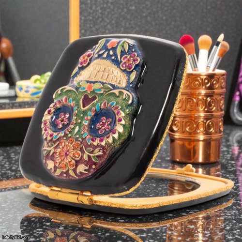 Jay Strongwater Mexican Lilah Skull Compact – A Vibrant Cultural Masterpiece SCB8083-289