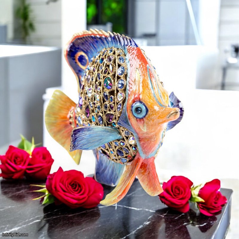 Jay Strongwater Westin Butterfly Fish Figurine – Handcrafted Luxury Home Decor SKU: SDH1823-239
