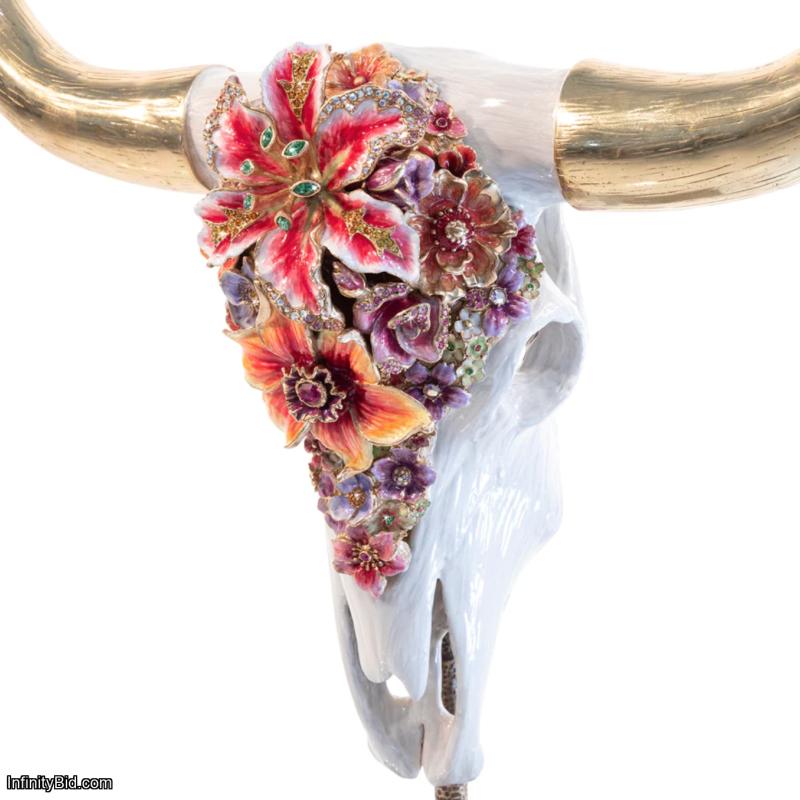 Kayden Cow Skull With Flowers Objet JAY STRONGWATER SKU: SDH1949-256