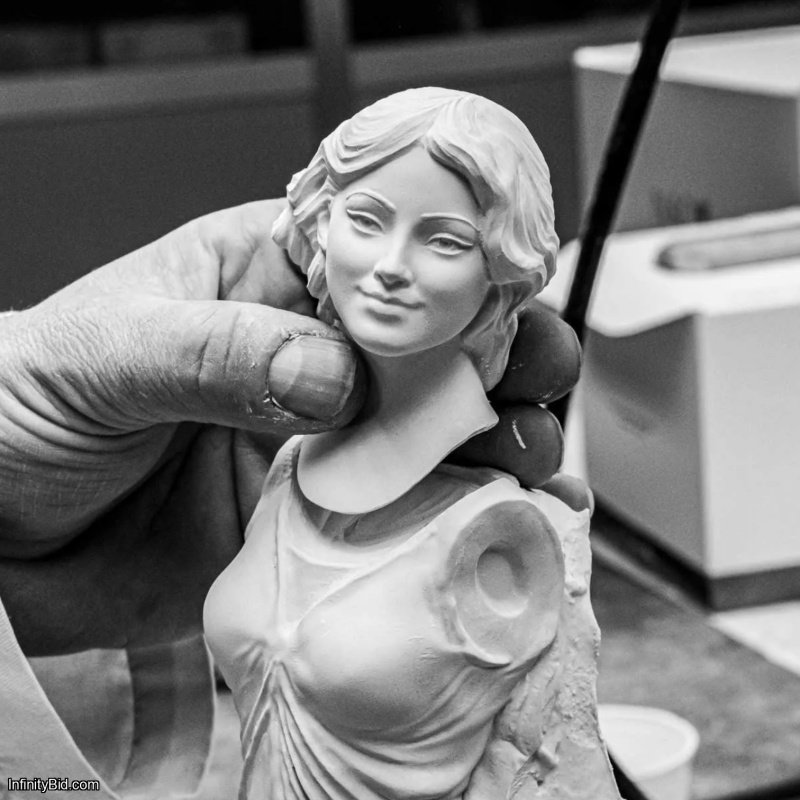 Lladró “Dancing in the Wind” Sculpture Annual Piece 2026  SKU: 01009806