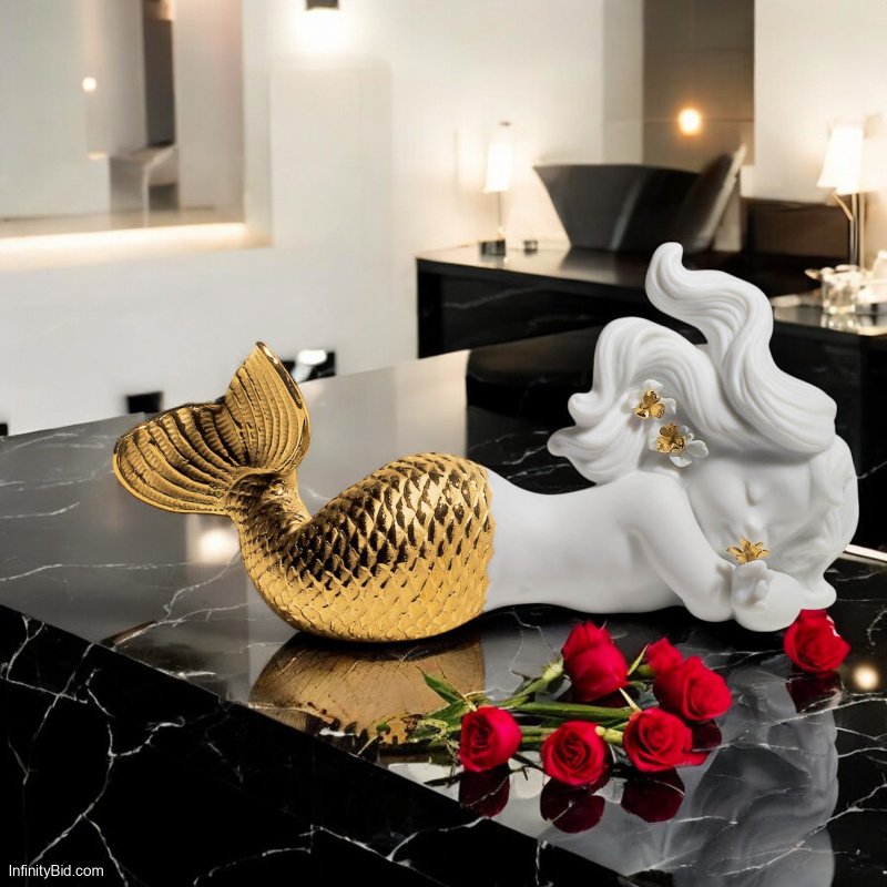 Lladró Day Dreaming at Sea Mermaid Golden Lustre Matte Porcelain Figurine 01008560