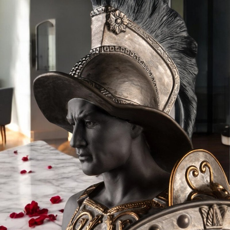 Lladró Gladiator Figurine – Black Porcelain Roman Warrior Sculpture SKU: 01009497