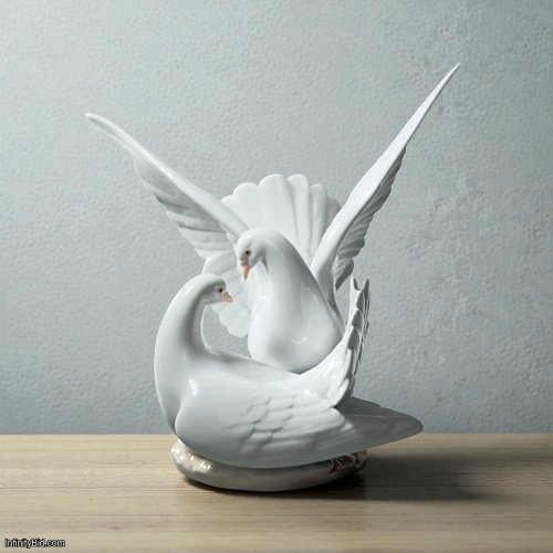 Lladró Love Nest Doves Figurine – Eternal Love Porcelain Sculpture  SKU: 01006291