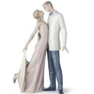 Lladro Happy Anniversary Couple Figurine SKU: 01006475