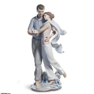 Lladro You're Everything to Me Couple Figurine SKU: 01006842