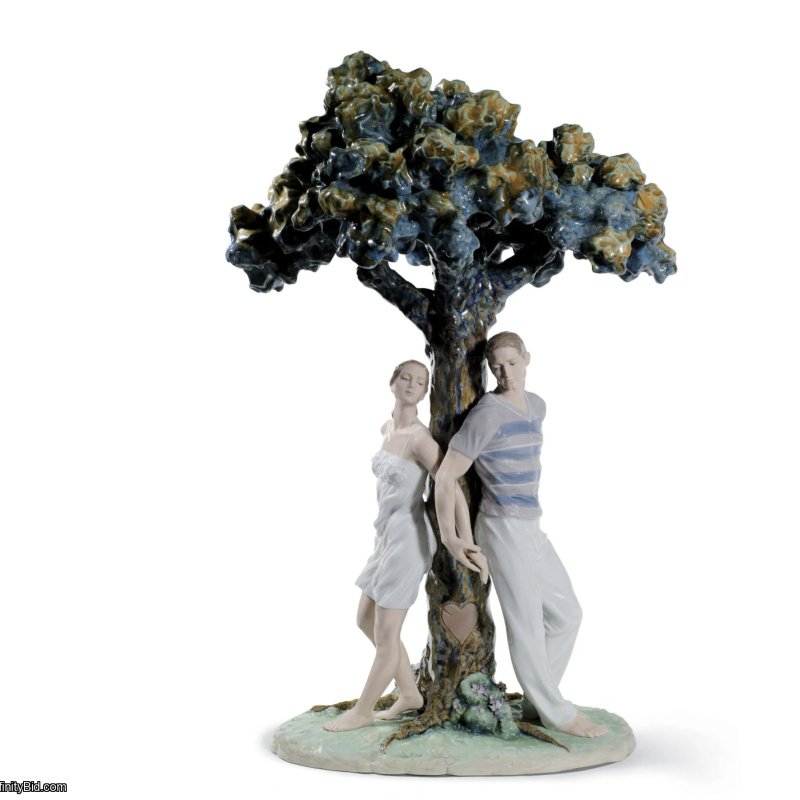 Lladro The Tree of Love Figurine SKU: 01008580