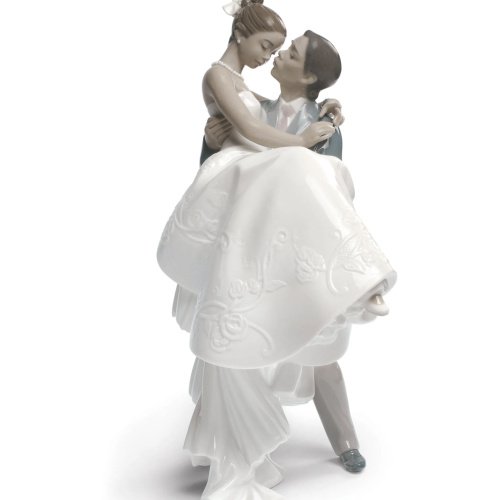 Lladro The Happiest Day Couple Figurine SKU: 01009210